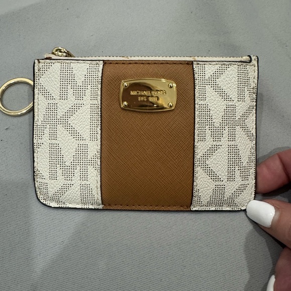 Michael Kors Handbags - Michael Kors Cream and Brown Card Holder Keychain